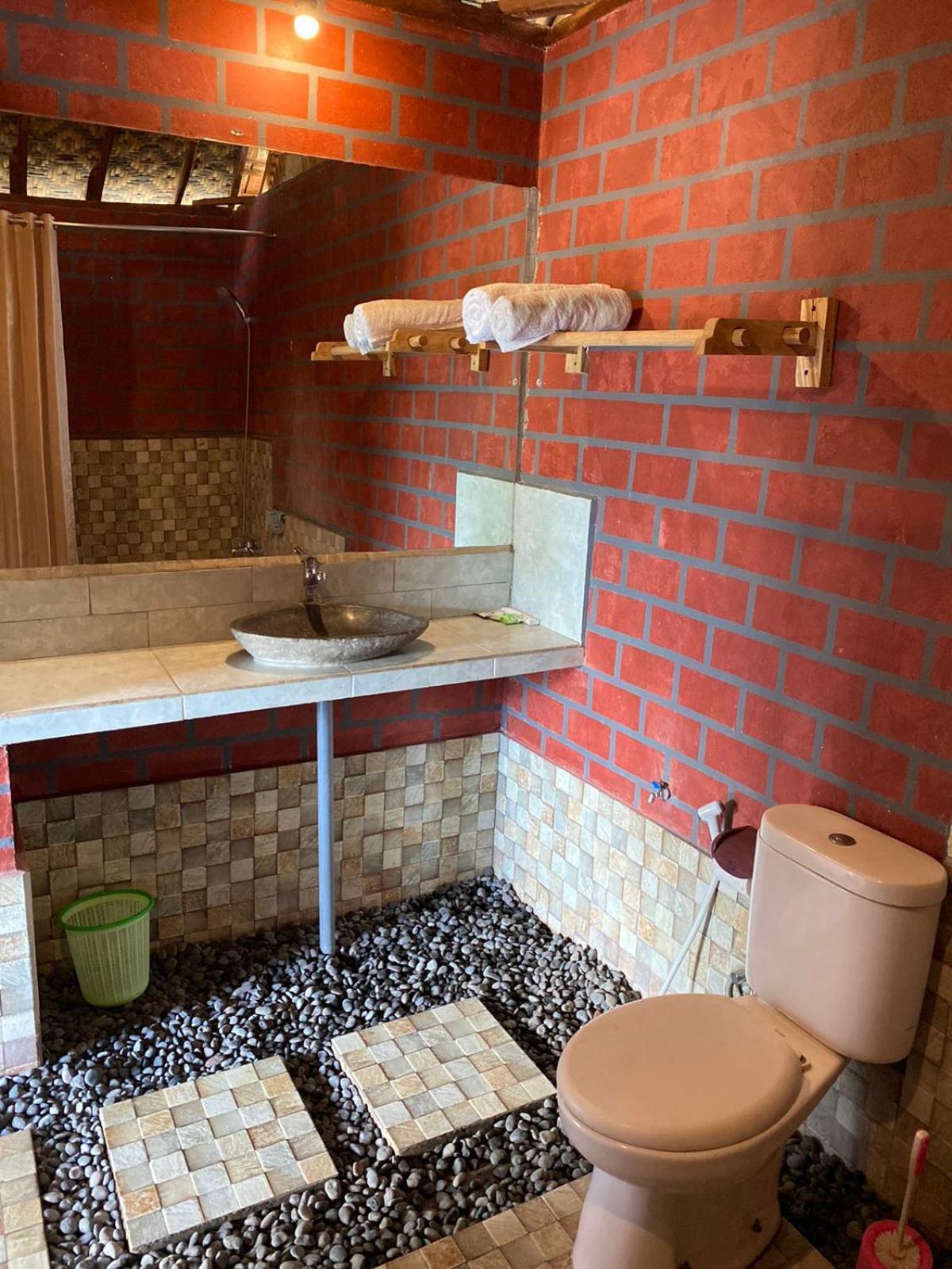 Séjour chez l'habitant Lumbung Ayu Sari & *