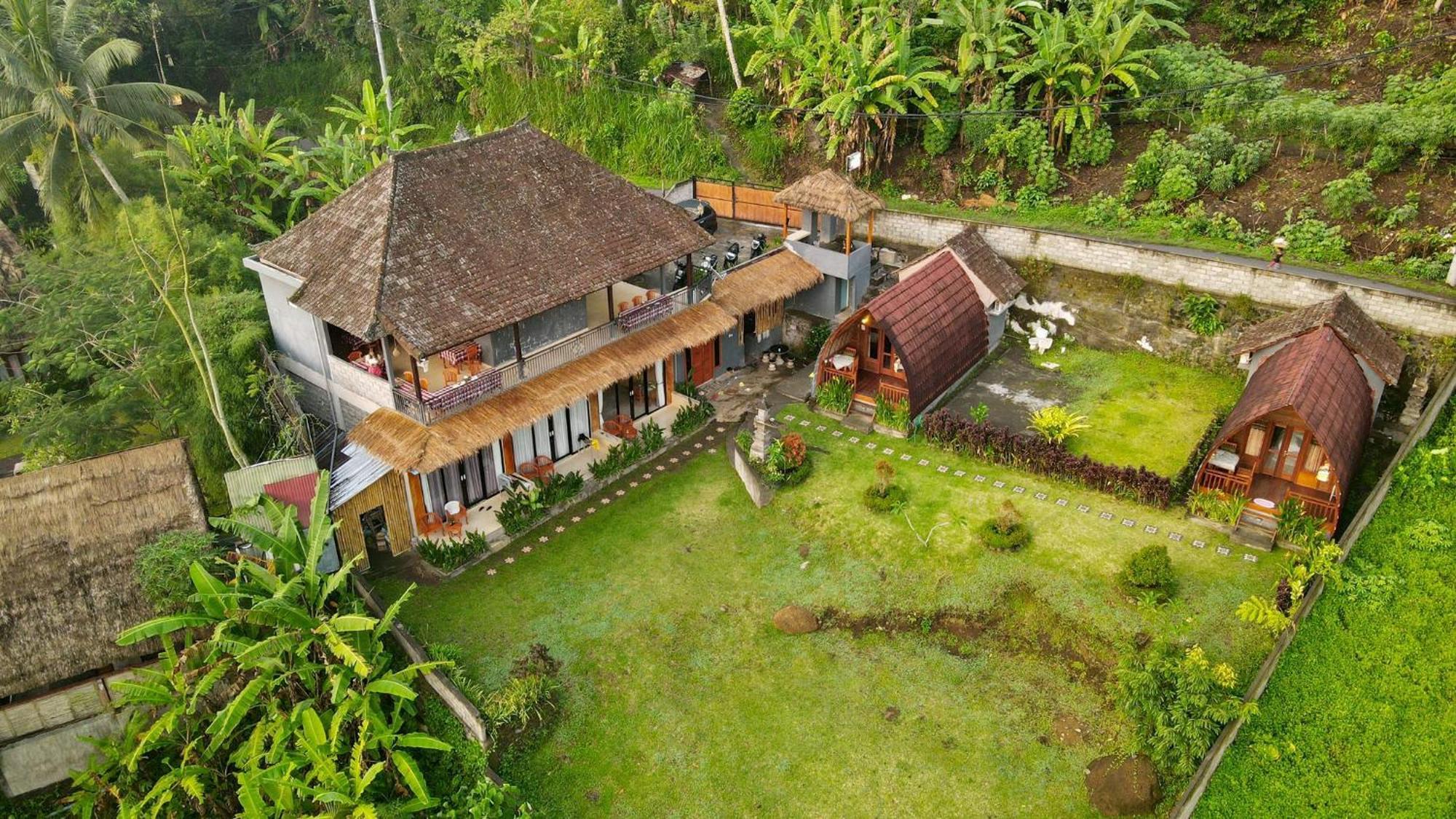 Lumbung Ayu Sari & * Karangasem